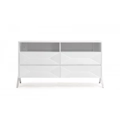 61" White Manufactured Wood Four Drawer Double Dresser
