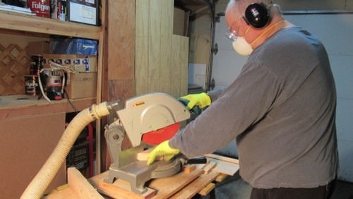 Miter Saw Techniques for Cutting 45-Degree Angles
