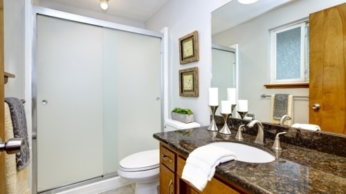 The Pros & Cons of Glass Shower Doors