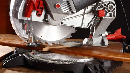 Miter Saw Buyer's Guide: What You Need to Know